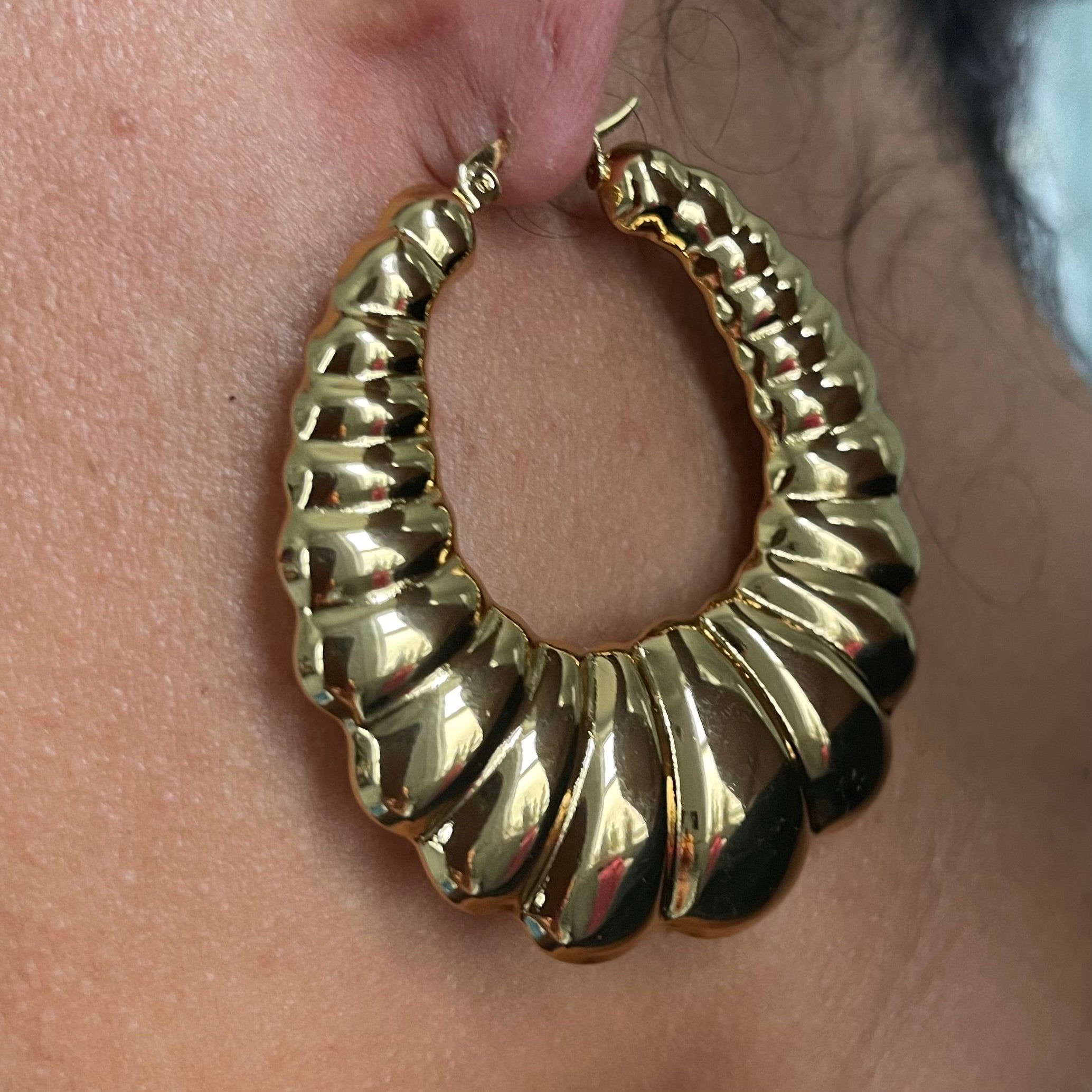 Modern Shell Hoops