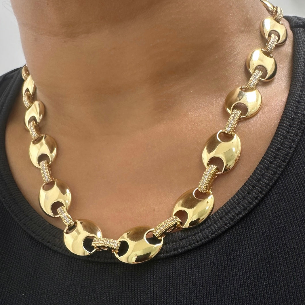 Solid Gucci Necklace