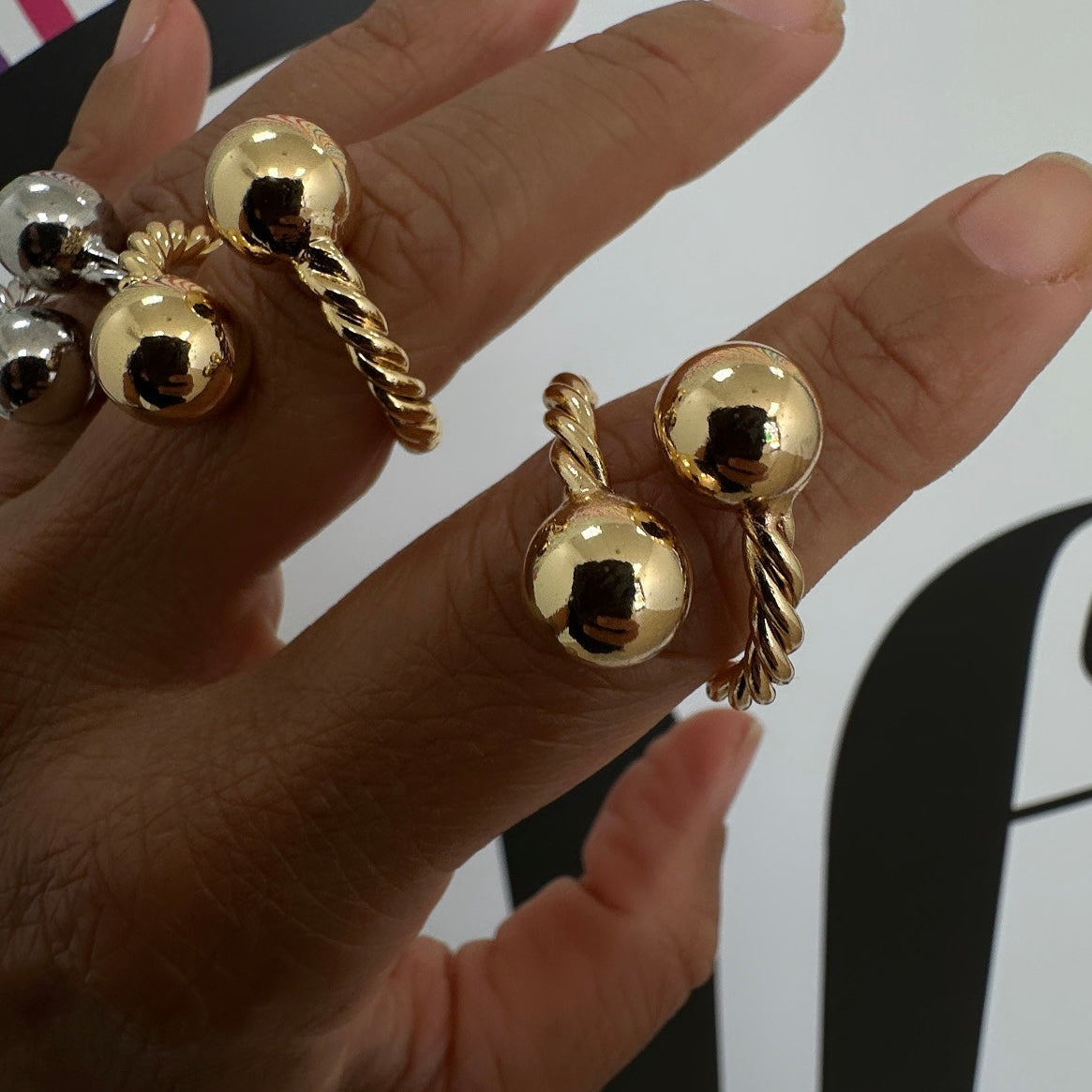 Chunky Twist Duo Ball Rings