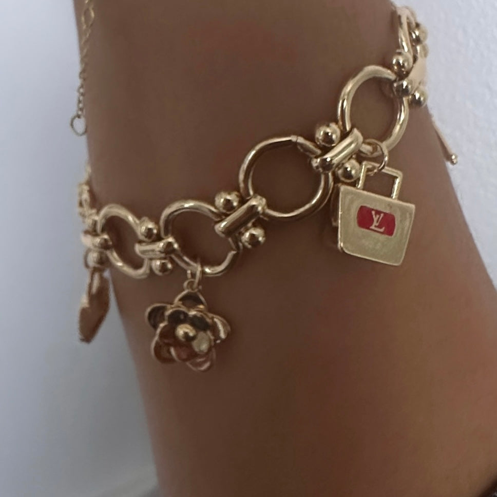 Circular Link Charm Bracelet