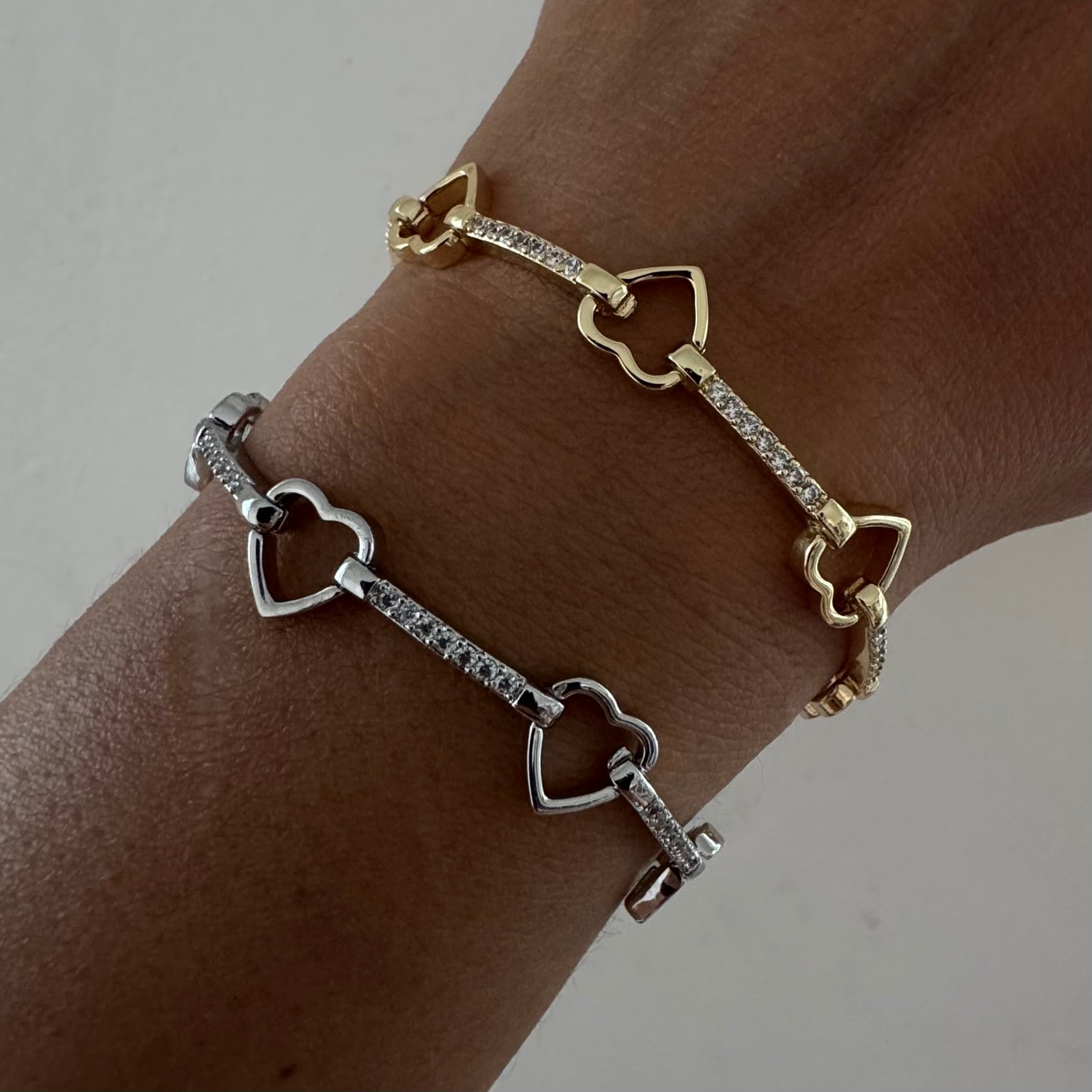 Dainty Link Heart Bracelet