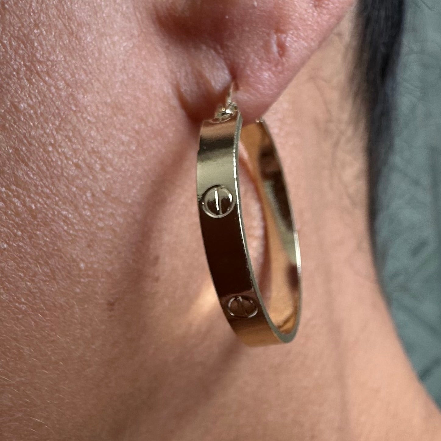 Screw Hoops