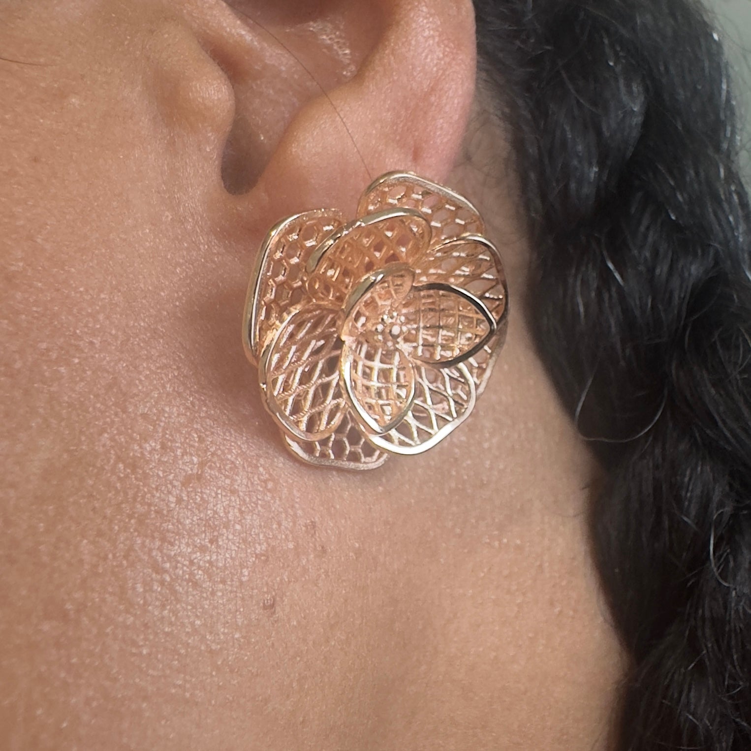 Mesh Flower Studs