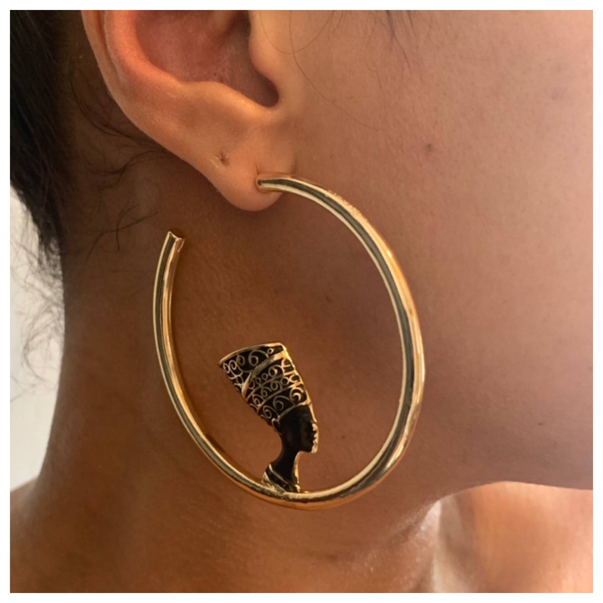 Nefertiti Hoops