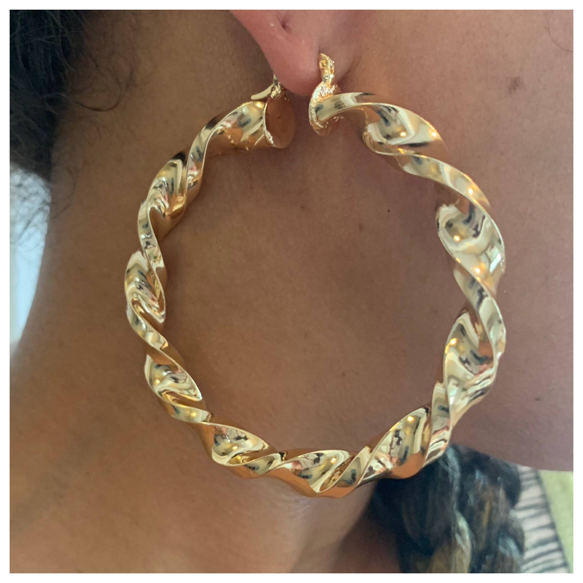 Tight twist Hoops 2.5”